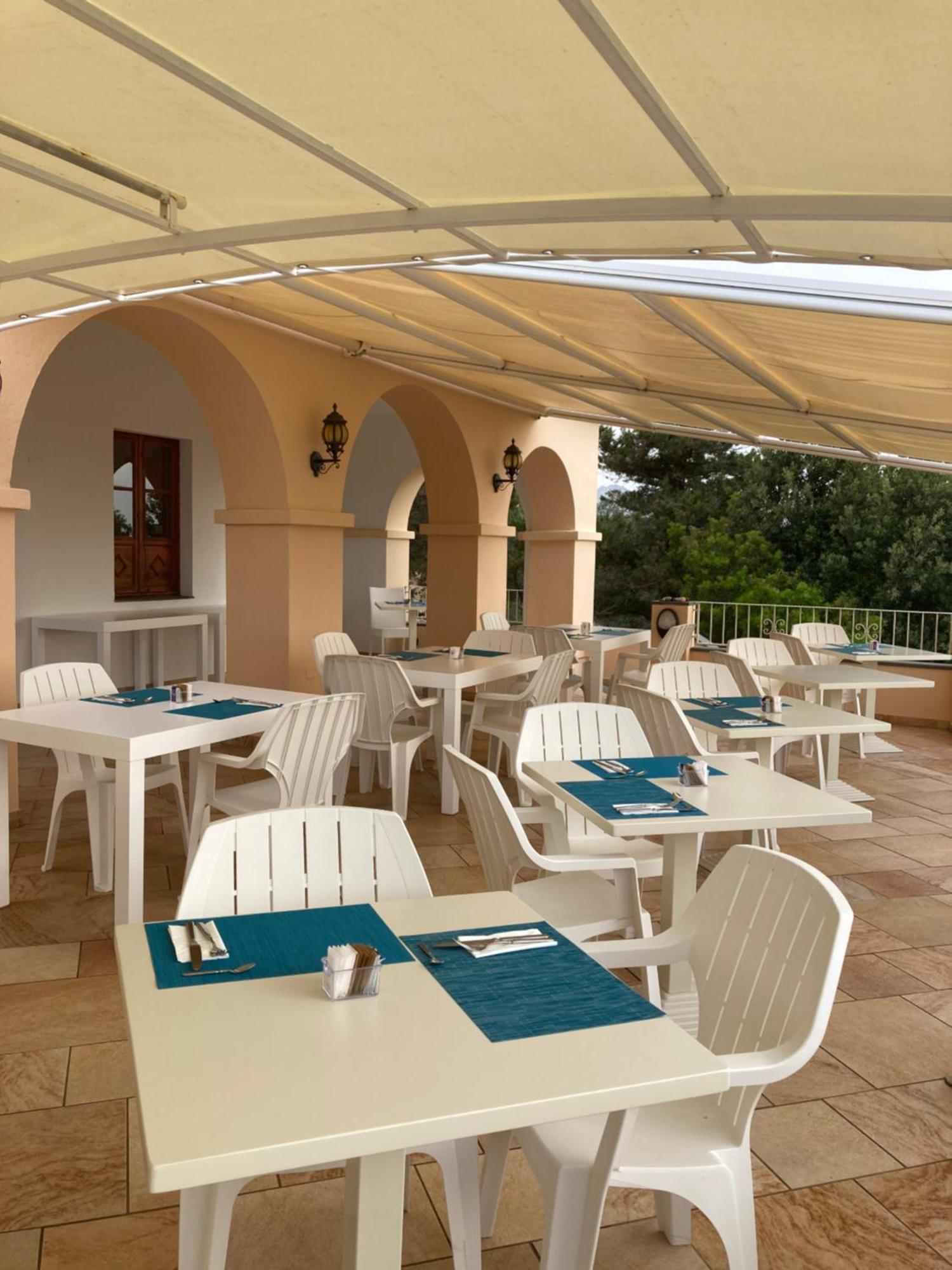Hotel Villa Campana Кала Либерото Екстериор снимка